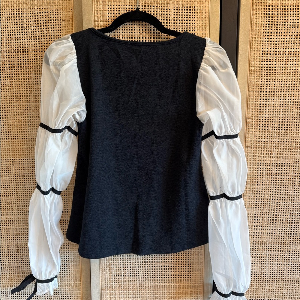 NWOT. Maeve Balloon Sleeve Top. Size small. - Picture 4 of 8